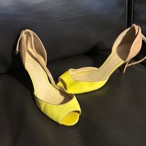 Elegant Yellow and Tan Peep-Toe Heels